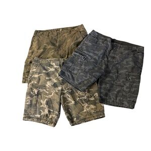 Old Navy Men's Cargo camouflage Shorts bundle